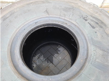 Neumático para Maquinaria de construcción TRIANGLE 29.5R25 - Tyre/Reifen/Band: foto 4 Neumático para Maquinaria de construcción TRIANGLE 29.5R25 - Tyre/Reifen/Band: foto 4