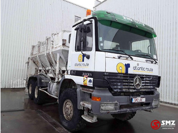 Camión bomba de hormigón MERCEDES-BENZ Actros