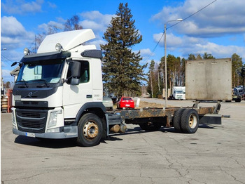 Camión chasis VOLVO FM11