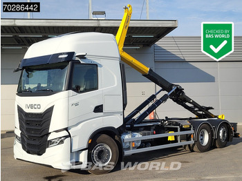 Camión multibasculante IVECO X-WAY