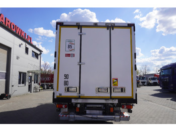 Camión frigorífico RENAULT D12 / Lamberet refrigerated truck / Dhollandia tail lift 1500 kg / 130 thousand km !!: foto 4
