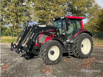 Tractor VALTRA N121