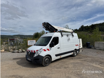 Camión con plataforma elevadora RENAULT Master