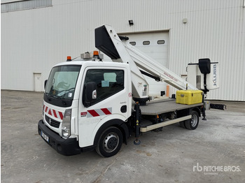 Camión con plataforma elevadora RENAULT Maxity 130