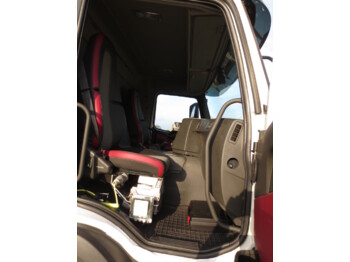 Camión cisterna VOLVO FM: foto 3