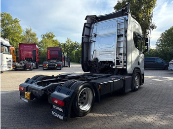 Cabeza tractora Scania R450 4X2EB Lowliner Retarder Standairco Smarttacho 2 German truck: foto 3
