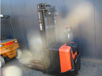 Apilador BT SPE 160L: foto 3 Apilador BT SPE 160L: foto 3