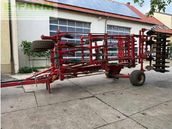 Cultivador KVERNELAND