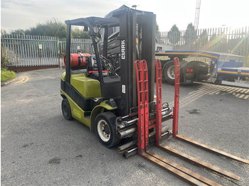 Carretilla elevadora de gas Clark C25G: foto 3