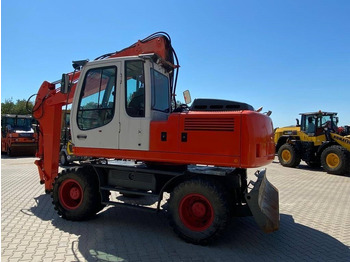 Excavadora de ruedas LIEBHERR A 900