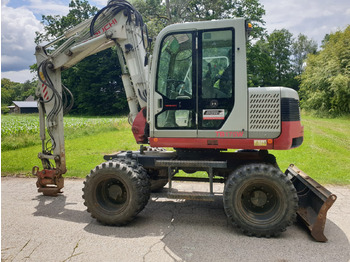 Excavadora de ruedas TAKEUCHI TB175