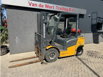 Carretilla elevadora de gas Jungheinrich TFG 425: foto 4 Carretilla elevadora de gas Jungheinrich TFG 425: foto 4