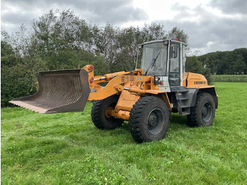Cargadora de ruedas LIEBHERR L 512