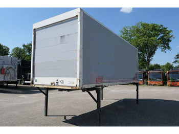 Camión caja cerrada Kögel Wechselkoffer, BDF, Isoliert, Rolltor: foto 5