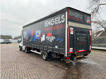 Cabeza tractora Iveco Daily 40 C17T: foto 5