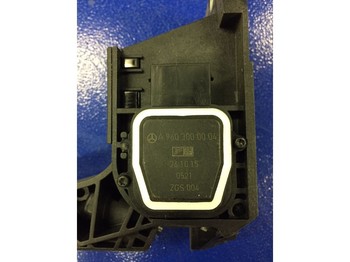 Leasing de Mercedes-Benz gaspedaal actros / atego / axor 9603000004 Mercedes-Benz gaspedaal actros / atego / axor 9603000004: foto 4 Leasing de Mercedes-Benz gaspedaal actros / atego / axor 9603000004 Mercedes-Benz gaspedaal actros / atego / axor 9603000004: foto 4