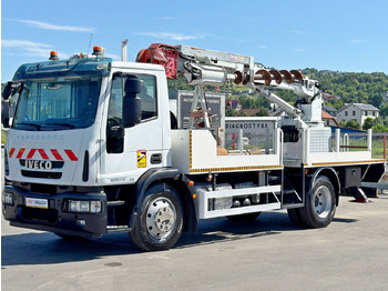 Camión, Camión grúa Iveco Eurocargo 120E22 * Bohrgerät auf LKW + FUNK *TOP: foto 4