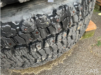 Neumáticos y llantas para Maquinaria de construcción Hilo Dekkene har stått på en Volvo L60E: foto 3 Neumáticos y llantas para Maquinaria de construcción Hilo Dekkene har stått på en Volvo L60E: foto 3