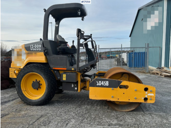 Compactador VOLVO SD45B