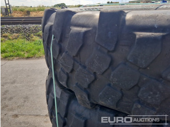 Neumático Michelin 415/80 R 685TR Tyres (3 of): foto 5