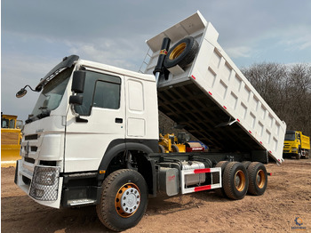 Camión volquete SINOTRUK HOWO