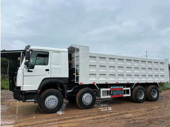 Camión volquete para transporte de materiales áridos Sinotruk HOWO 371hp: foto 5