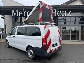 Furgoneta de pasajeros MERCEDES-BENZ Vito 111