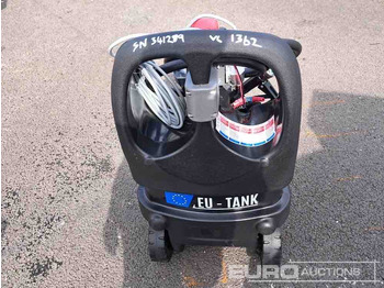 Tanque de almacenamiento Unused Emiliana Serbatoi 55 Litre Diesel Caddy: foto 4 Tanque de almacenamiento Unused Emiliana Serbatoi 55 Litre Diesel Caddy: foto 4