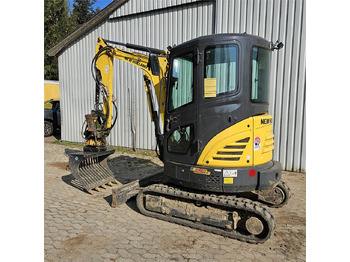 Miniexcavadora New Holland E26C: foto 2