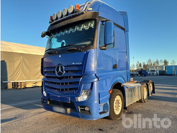 Camión MERCEDES-BENZ