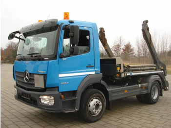 Camión portacontenedor de cadenas MERCEDES-BENZ Atego 1524