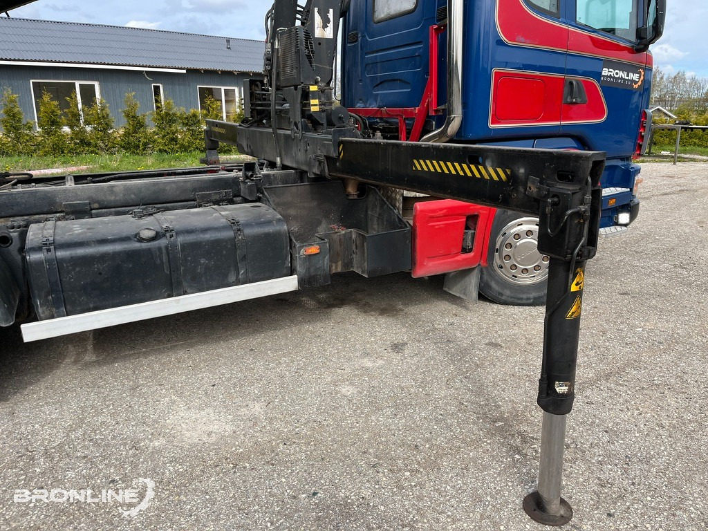 Camión volquete, Camión grúa 2002 SCANIA R114 6X2*4 Tipper+HIAB 166-e5 crane: foto 19