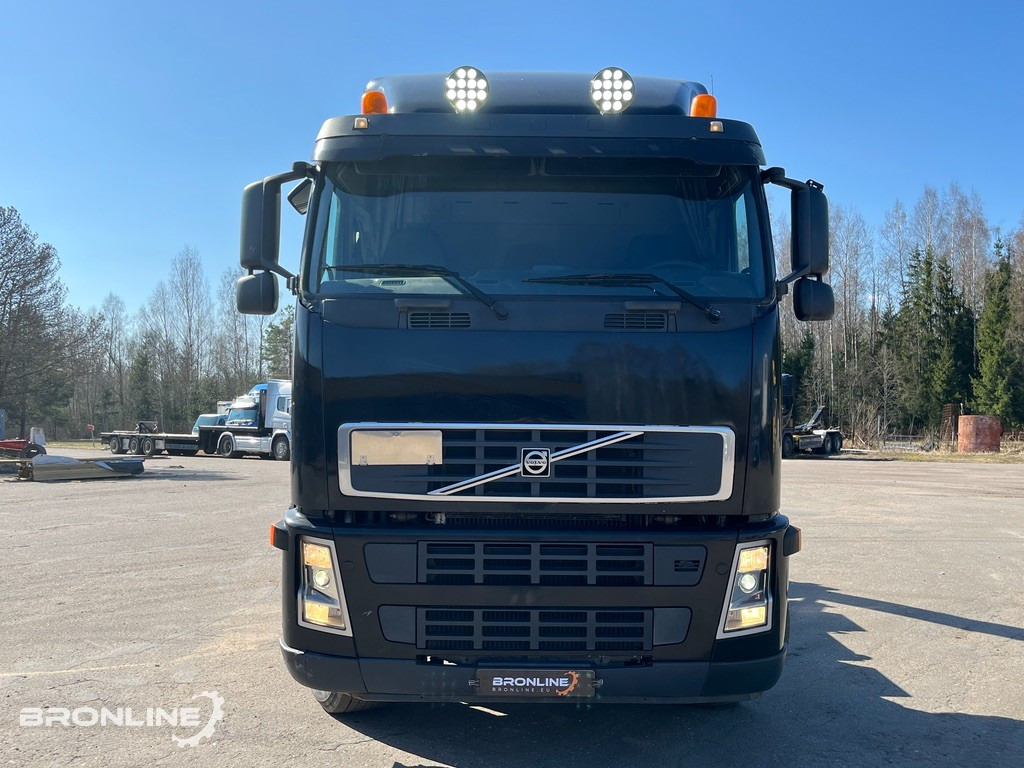 2005 Volvo FH12 8x4 + konkslift 26t - Camión multibasculante: foto 3 2005 Volvo FH12 8x4 + konkslift 26t - Camión multibasculante: foto 3