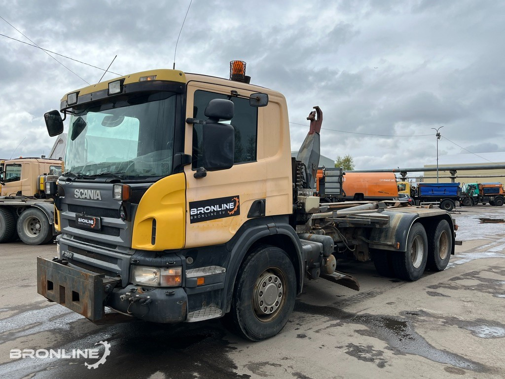 2006 SCANIA P 380 6X2 Hooklift - Otros maquinaria: foto 1 2006 SCANIA P 380 6X2 Hooklift - Otros maquinaria: foto 1