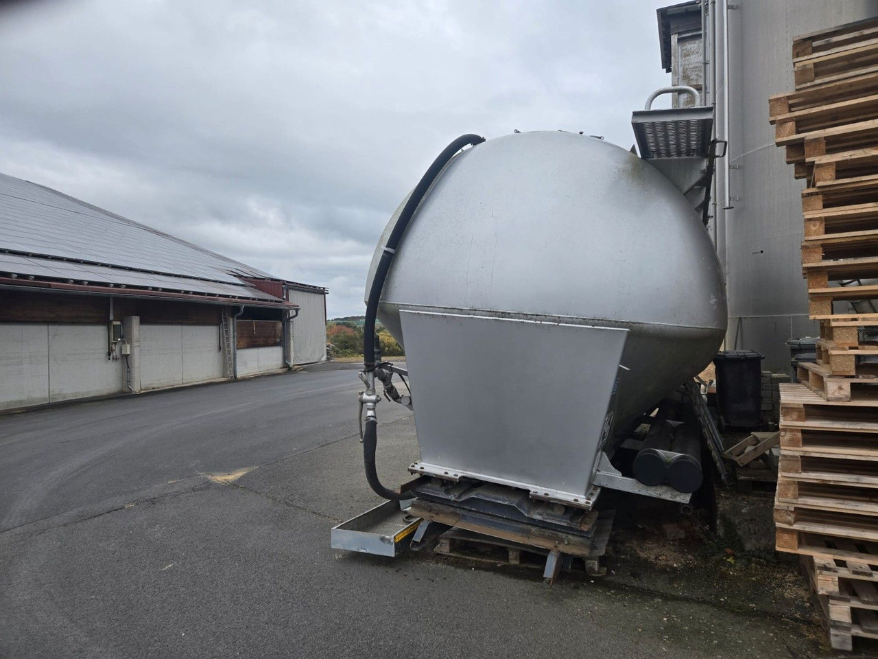 Feldbinder Silo Waage 31.000 Ltr - Semirremolque silo: foto 2 Feldbinder Silo Waage 31.000 Ltr - Semirremolque silo: foto 2