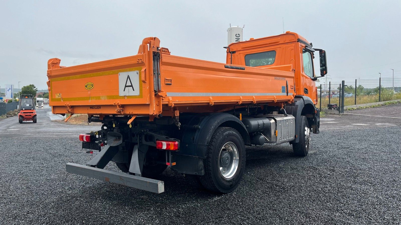 Mercedes-Benz Arocs 1835 Dreiseitenikpper Meiller - Camión volquete: foto 4 Mercedes-Benz Arocs 1835 Dreiseitenikpper Meiller - Camión volquete: foto 4