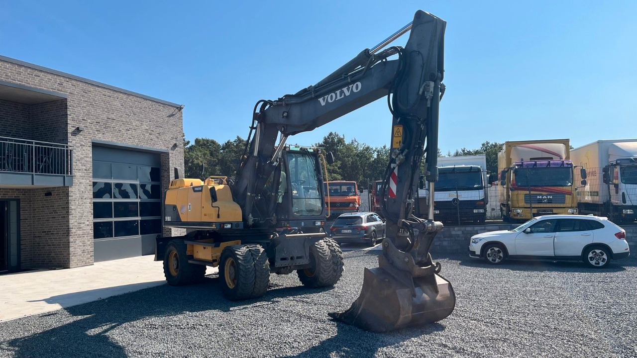 Volvo EW180D 20500 Kg Verstellausleger OilQuick - Excavadora de ruedas: foto 2 Volvo EW180D 20500 Kg Verstellausleger OilQuick - Excavadora de ruedas: foto 2