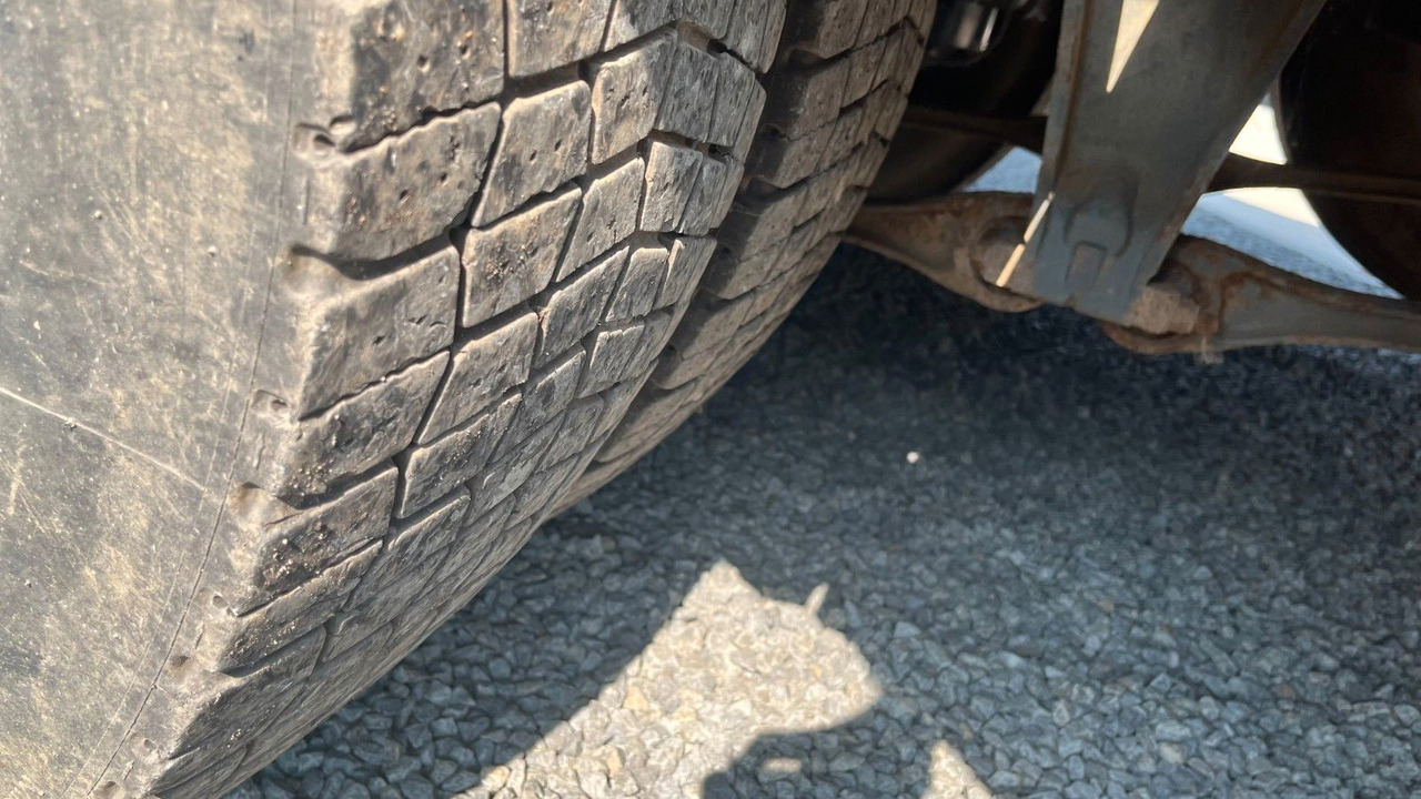 Camión portacontenedor de cadenas Volvo FM 500 Absetzkipper Retarder VDL Volvo FM 500 Absetzkipper Retarder VDL: foto 11