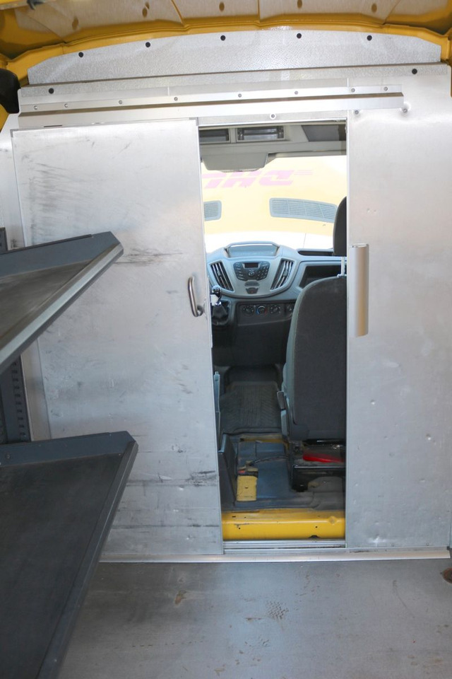Ford TRANSIT TREND L2 Hochdach + Schiebetür Trennwand - Furgoneta pequeña: foto 5 Ford TRANSIT TREND L2 Hochdach + Schiebetür Trennwand - Furgoneta pequeña: foto 5