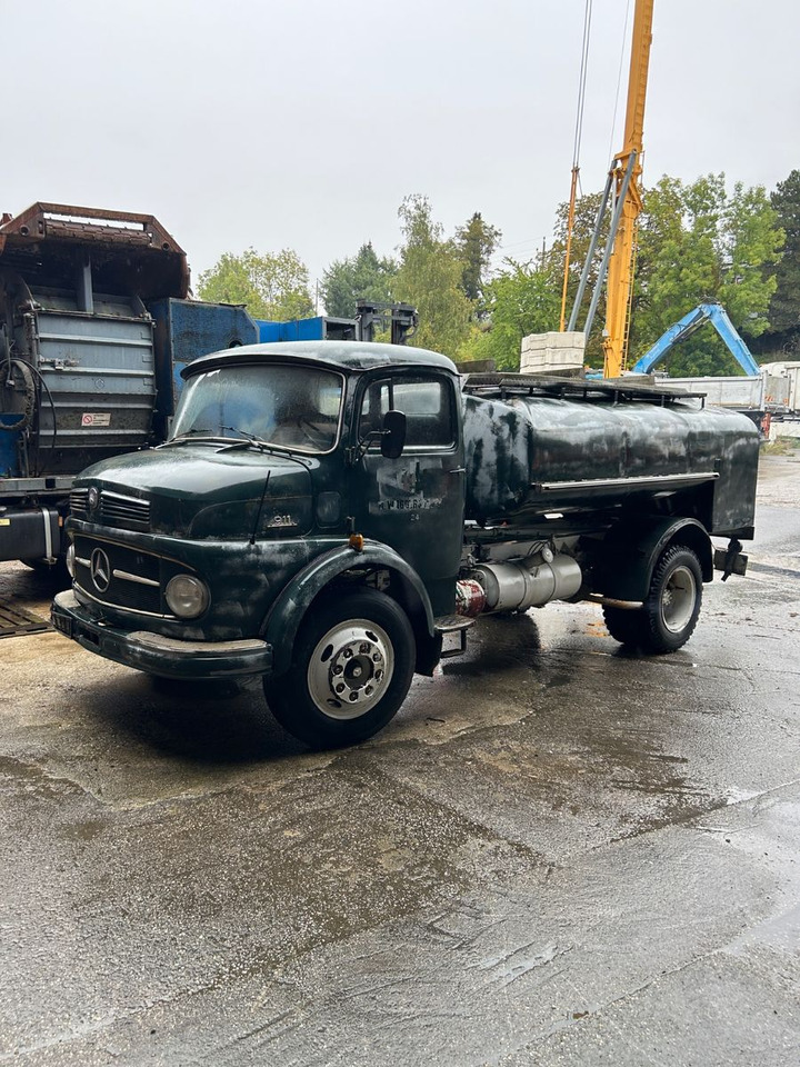 Mercedes-Benz L 911 4x2 Baujahr 1966 - Camión chasis: foto 2 Mercedes-Benz L 911 4x2 Baujahr 1966 - Camión chasis: foto 2