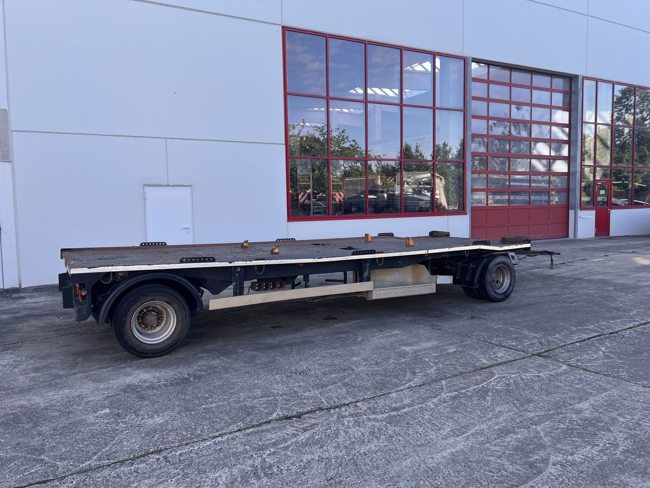 Dinkel DAC 18000 2 Achs Kombi- Anhänger für Abroll- oder Absetzmulden oder Tieflader - Remolque portacontenedore/ Intercambiable: foto 4 Dinkel DAC 18000 2 Achs Kombi- Anhänger für Abroll- oder Absetzmulden oder Tieflader - Remolque portacontenedore/ Intercambiable: foto 4