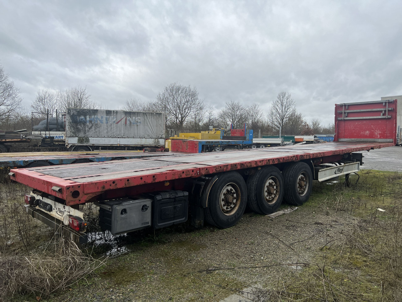 Fliegl SDS350 3 Achs Sattelauflieger - Semirremolque plataforma/ Caja abierta: foto 1 Fliegl SDS350 3 Achs Sattelauflieger - Semirremolque plataforma/ Caja abierta: foto 1