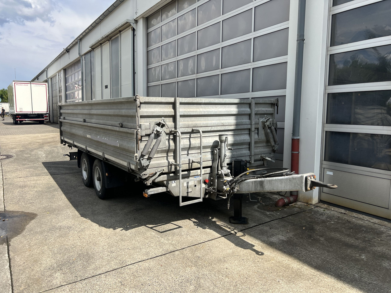 Humbaur D1AC Tandemkipper- Tieflader mit Aufsatz, neuwertig - Remolque volquete: foto 4 Humbaur D1AC Tandemkipper- Tieflader mit Aufsatz, neuwertig - Remolque volquete: foto 4