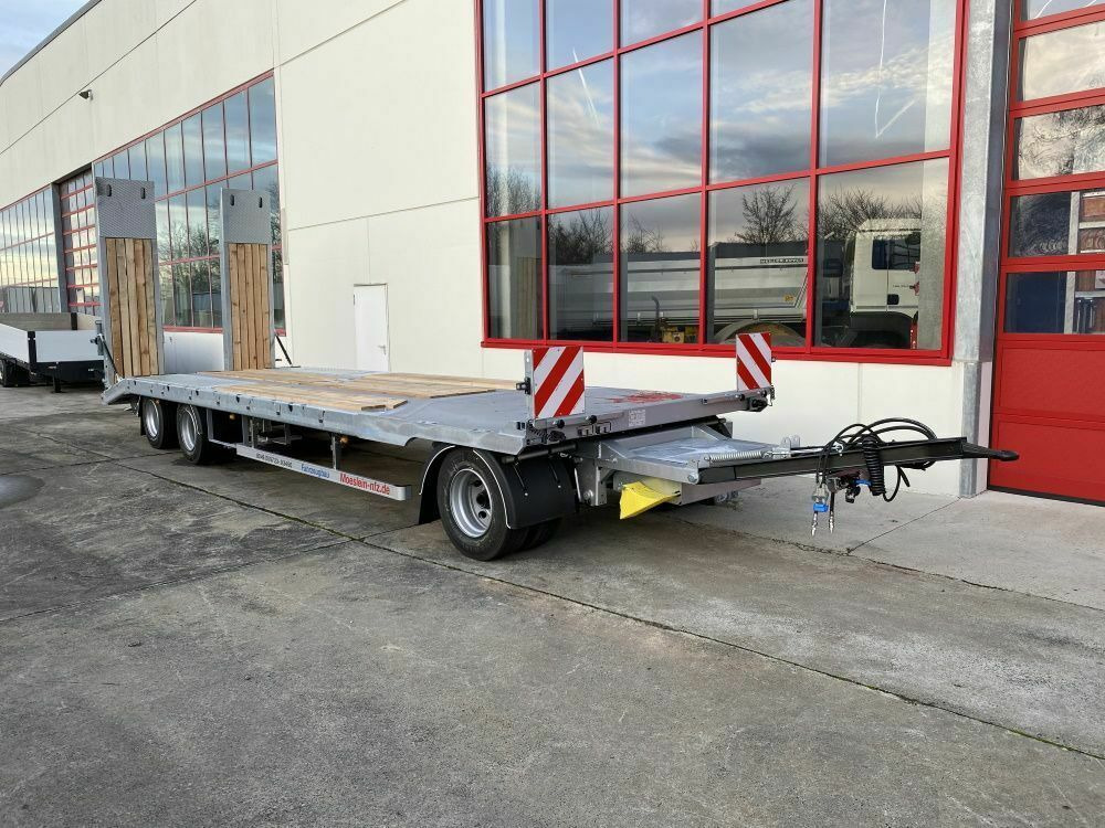 Möslein 3 Achs Tieflader mit gerader Ladefläche 8,10 m, - Remolque góndola rebajadas: foto 2 Möslein 3 Achs Tieflader mit gerader Ladefläche 8,10 m, - Remolque góndola rebajadas: foto 2