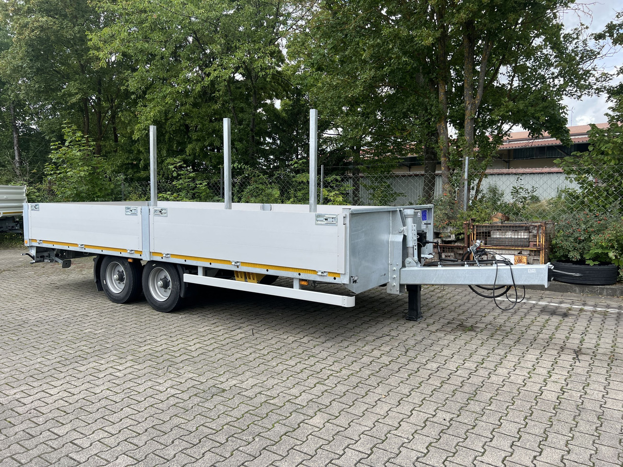 Möslein THT 11 G 6,2 L Tandem- Pritschenanhänger- Tieflader - Remolque plataforma/ Caja abierta: foto 1 Möslein THT 11 G 6,2 L Tandem- Pritschenanhänger- Tieflader - Remolque plataforma/ Caja abierta: foto 1