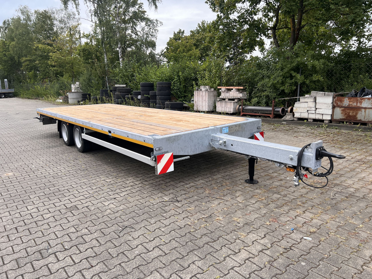 Möslein THT 11 G Ausziehbar 11,9 t Tandemanhänger- Tieflader, ausziehbarLuftgefedert - Remolque plataforma/ Caja abierta: foto 2 Möslein THT 11 G Ausziehbar 11,9 t Tandemanhänger- Tieflader, ausziehbarLuftgefedert - Remolque plataforma/ Caja abierta: foto 2