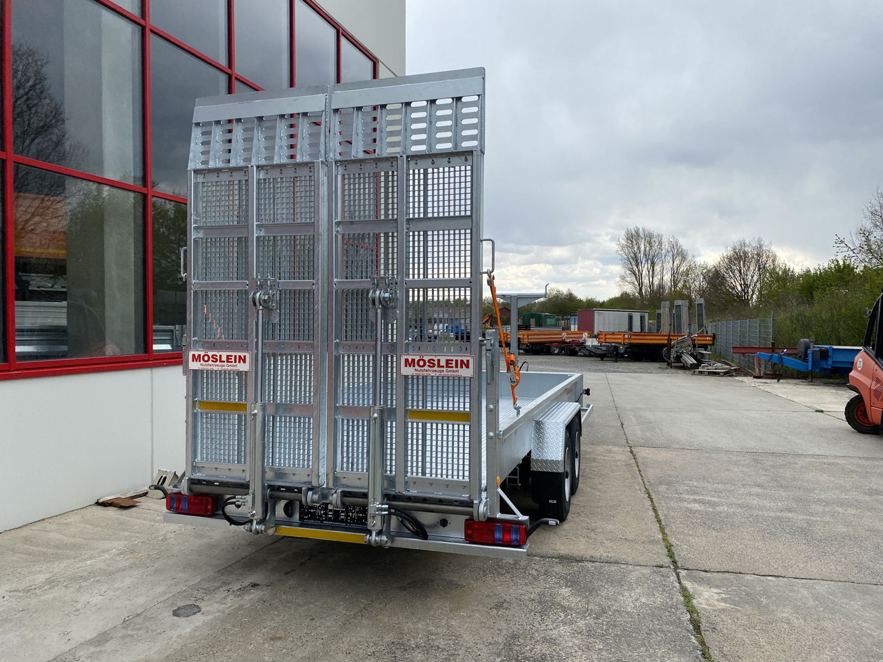 Remolque góndola rebajadas para transporte de equipos pesados nuevo Möslein TT 11-E6x2 hydr. Rampen  Tieflader für Fräsen breiten hydraulischen Rampen, Neu: foto 9