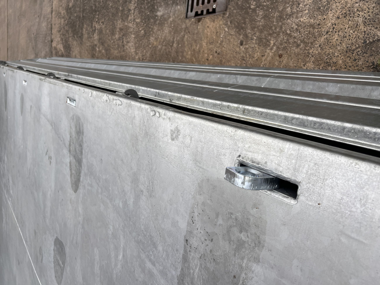 Möslein TTD 19 AB  19 t Tandem Kipper Tieflader2 x Aufsatzbordwänden-- Neufahrzeug -- - Remolque volquete: foto 5 Möslein TTD 19 AB  19 t Tandem Kipper Tieflader2 x Aufsatzbordwänden-- Neufahrzeug -- - Remolque volquete: foto 5