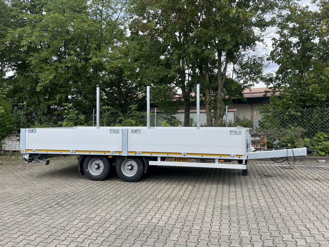Möslein Tandem- Pritschenanhänger- Tieflader - Remolque plataforma/ Caja abierta: foto 1 Möslein Tandem- Pritschenanhänger- Tieflader - Remolque plataforma/ Caja abierta: foto 1