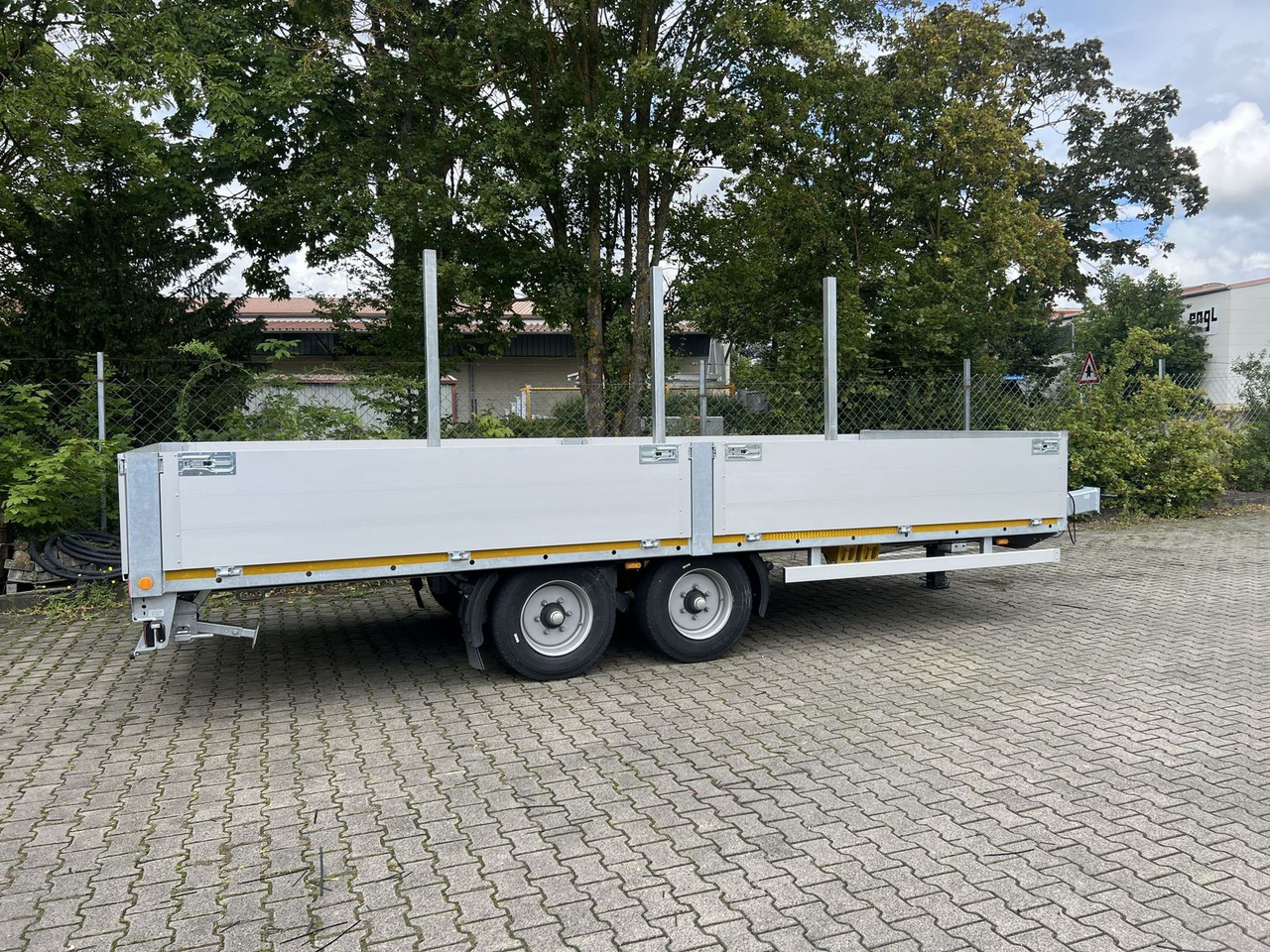 Möslein Tandem- Pritschenanhänger- Tieflader - Remolque plataforma/ Caja abierta: foto 2 Möslein Tandem- Pritschenanhänger- Tieflader - Remolque plataforma/ Caja abierta: foto 2